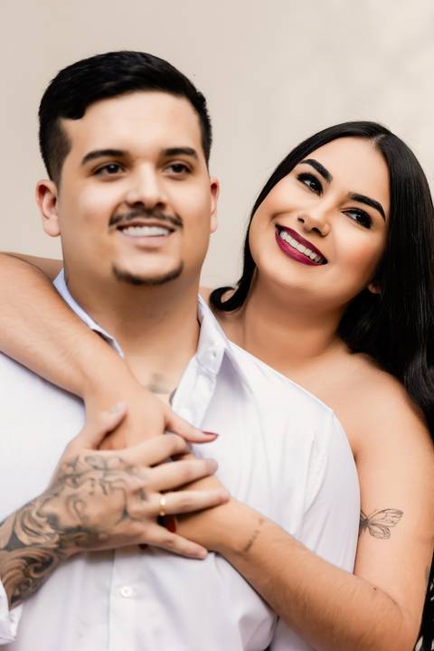 pre-wedding-araxa-minas-noiva-noivo-ensaio-namorados-fotografo-fotografias-daniel-custodio-buque-vestido-horizonte-perdido-amor-love-buque-atelie-cerimonial-cerimonia-por-do-sol-padrinhos-madrinhas-aliança-civil-casar-chacara-buffet-make-maquiagem-amor-oi'