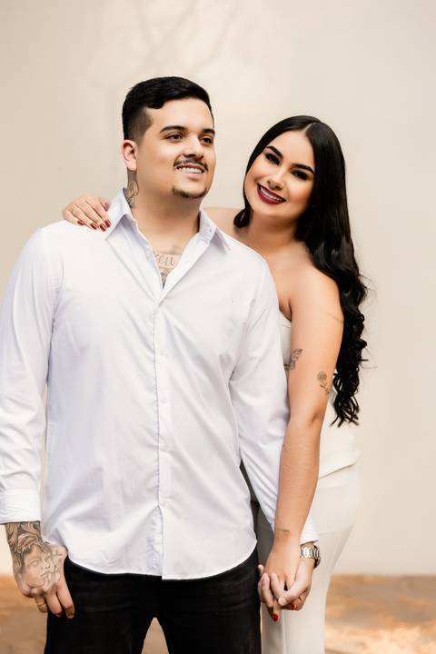 pre-wedding-araxa-minas-noiva-noivo-ensaio-namorados-fotografo-fotografias-daniel-custodio-buque-vestido-horizonte-perdido-amor-love-buque-atelie-cerimonial-cerimonia-por-do-sol-padrinhos-madrinhas-aliança-civil-casar-chacara-buffet-make-maquiagem-amor-oi'