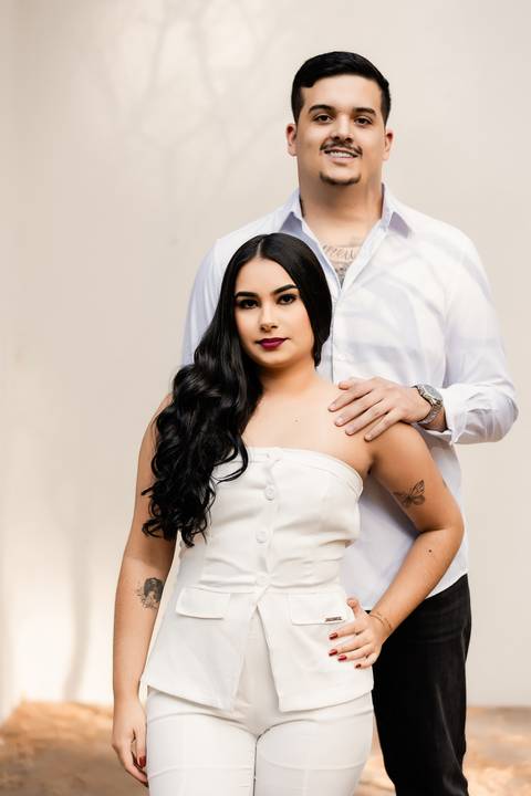 pre-wedding-araxa-minas-noiva-noivo-ensaio-namorados-fotografo-fotografias-daniel-custodio-buque-vestido-horizonte-perdido-amor-love-buque-atelie-cerimonial-cerimonia-por-do-sol-padrinhos-madrinhas-aliança-civil-casar-chacara-buffet-make-maquiagem-amor-oi'