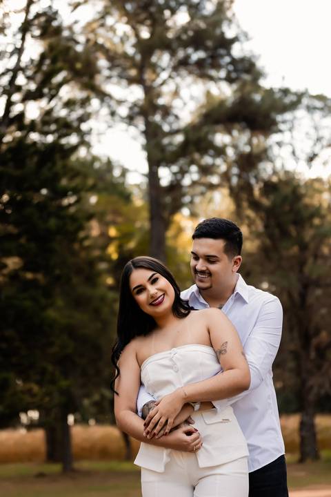 pre-wedding-araxa-minas-noiva-noivo-ensaio-namorados-fotografo-fotografias-daniel-custodio-buque-vestido-horizonte-perdido-amor-love-buque-atelie-cerimonial-cerimonia-por-do-sol-padrinhos-madrinhas-aliança-civil-casar-chacara-buffet-make-maquiagem-amor-oi'