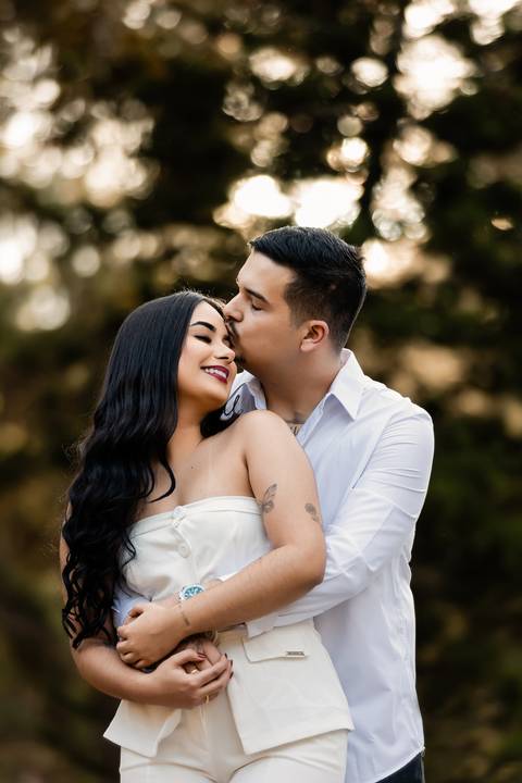 pre-wedding-araxa-minas-noiva-noivo-ensaio-namorados-fotografo-fotografias-daniel-custodio-buque-vestido-horizonte-perdido-amor-love-buque-atelie-cerimonial-cerimonia-por-do-sol-padrinhos-madrinhas-aliança-civil-casar-chacara-buffet-make-maquiagem-amor-oi'