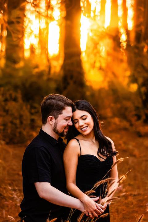 pre-wedding-araxa-minas-noiva-noivo-ensaio-namorados-fotografo-fotografias-daniel-custodio-buque-vestido-horizonte-perdido-amor-love-buque-atelie-cerimonial-cerimonia-por-do-sol-padrinhos-madrinhas-aliança-civil-casar-chacara-buffet-make-maquiagem-amor-oi'