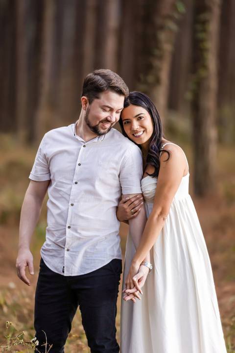 pre-wedding-araxa-minas-noiva-noivo-ensaio-namorados-fotografo-fotografias-daniel-custodio-buque-vestido-horizonte-perdido-amor-love-buque-atelie-cerimonial-cerimonia-por-do-sol-padrinhos-madrinhas-aliança-civil-casar-chacara-buffet-make-maquiagem-amor-oi'