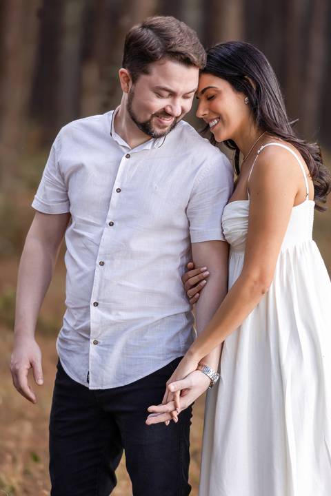 pre-wedding-araxa-minas-noiva-noivo-ensaio-namorados-fotografo-fotografias-daniel-custodio-buque-vestido-horizonte-perdido-amor-love-buque-atelie-cerimonial-cerimonia-por-do-sol-padrinhos-madrinhas-aliança-civil-casar-chacara-buffet-make-maquiagem-amor-oi'