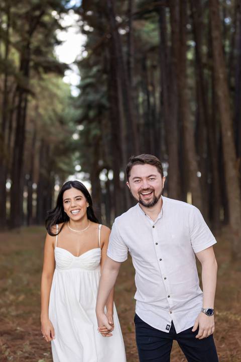 pre-wedding-araxa-minas-noiva-noivo-ensaio-namorados-fotografo-fotografias-daniel-custodio-buque-vestido-horizonte-perdido-amor-love-buque-atelie-cerimonial-cerimonia-por-do-sol-padrinhos-madrinhas-aliança-civil-casar-chacara-buffet-make-maquiagem-amor-oi'