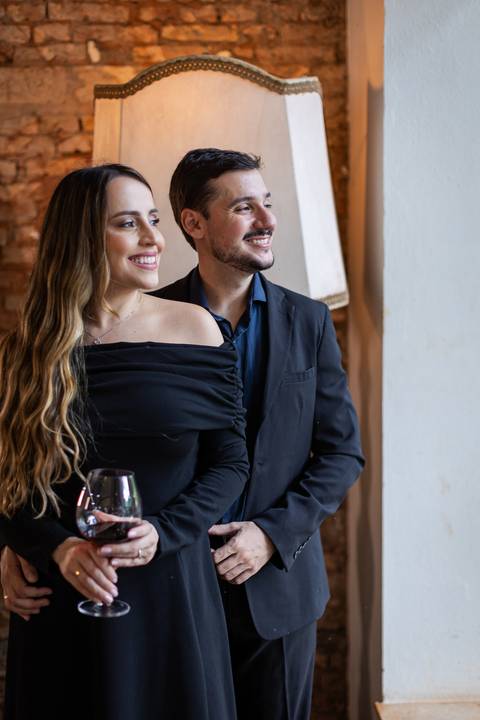 pre-wedding-araxa-minas-noiva-noivo-ensaio-namorados-fotografo-fotografias-daniel-custodio-buque-vestido-horizonte-perdido-amor-love-buque-atelie-cerimonial-cerimonia-por-do-sol-padrinhos-madrinhas-aliança-civil-casar-chacara-buffet-make-maquiagem-amor-oi'