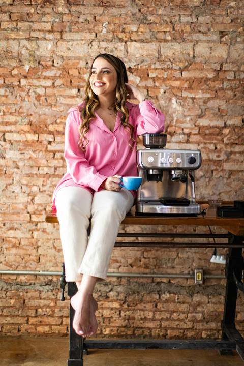 pre-wedding-araxa-minas-noiva-noivo-ensaio-namorados-fotografo-fotografias-daniel-custodio-buque-vestido-horizonte-perdido-amor-love-buque-atelie-cerimonial-cerimonia-por-do-sol-padrinhos-madrinhas-aliança-civil-casar-chacara-buffet-make-maquiagem-amor-oi'