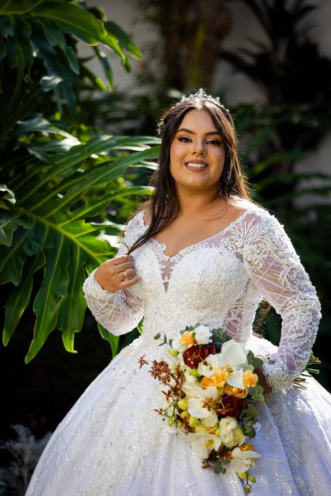 casamento-casa-fotografo-de-casamento-daniel-custodio-fotografias-noiva-noivo-madrinha-padrinho-vestido-make-cabelo-maquiagem-buque-mãe-pai-love-cerimonial-cerimonia-igreja-aliança-padre-buffet-DJ-familia-uberlandia-minas-gerias-brasil-foto-amor-brinde-'