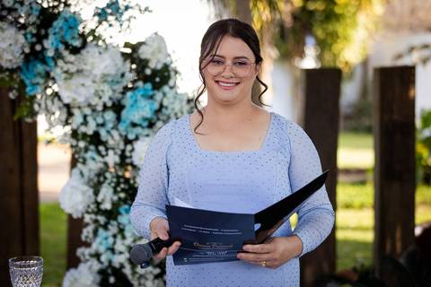 casamento-casa-fotografo-de-casamento-daniel-custodio-fotografias-noiva-noivo-madrinha-padrinho-vestido-make-cabelo-maquiagem-buque-mãe-pai-love-cerimonial-cerimonia-igreja-aliança-padre-buffet-DJ-familia-uberlandia-minas-gerias-brasil-foto-amor-brinde-'