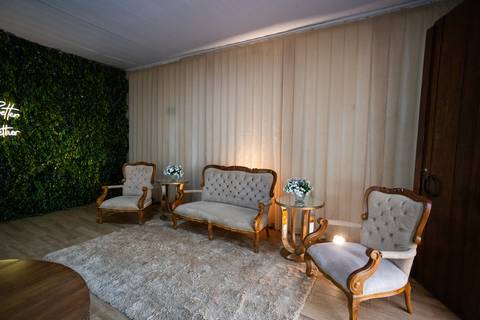 casamento-casa-fotografo-de-casamento-daniel-custodio-fotografias-noiva-noivo-madrinha-padrinho-vestido-make-cabelo-maquiagem-buque-mãe-pai-love-cerimonial-cerimonia-igreja-aliança-padre-buffet-DJ-familia-uberlandia-minas-gerias-brasil-foto-amor-brinde-'