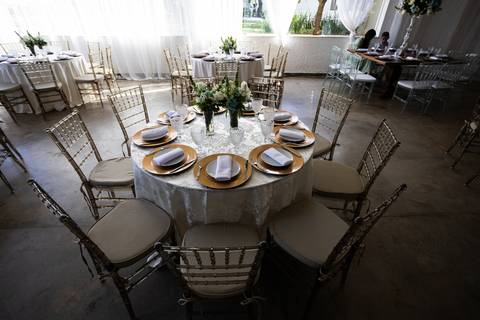 casamento-casa-fotografo-de-casamento-daniel-custodio-fotografias-noiva-noivo-madrinha-padrinho-vestido-make-cabelo-maquiagem-buque-mãe-pai-love-cerimonial-cerimonia-igreja-aliança-padre-buffet-DJ-familia-uberlandia-minas-gerias-brasil-foto-amor-brinde-'