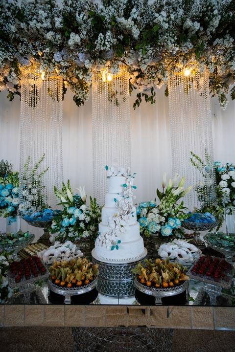 casamento-casa-fotografo-de-casamento-daniel-custodio-fotografias-noiva-noivo-madrinha-padrinho-vestido-make-cabelo-maquiagem-buque-mãe-pai-love-cerimonial-cerimonia-igreja-aliança-padre-buffet-DJ-familia-uberlandia-minas-gerias-brasil-foto-amor-brinde-'