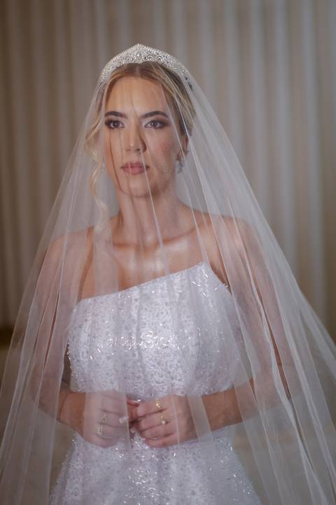 casar-casamento-wedding-cerimonia-make-noiva-noivo-araguari-vestido-maquiagem-buque-madrinha-daniel-custodio-uberlandia-festa-cerimonial-amor-aliança-video-dj-buffet-damas-love-fotografias-fotografo-minas-gerais-carro-pista-banda-cabelo-igreja-padre-reels'