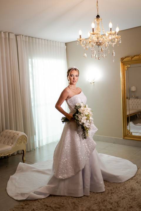 casar-casamento-wedding-cerimonia-make-noiva-noivo-araguari-vestido-maquiagem-buque-madrinha-daniel-custodio-uberlandia-festa-cerimonial-amor-aliança-video-dj-buffet-damas-love-fotografias-fotografo-minas-gerais-carro-pista-banda-cabelo-igreja-padre-reels'