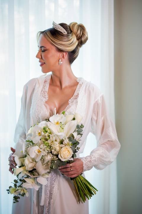 casar-casamento-wedding-cerimonia-make-noiva-noivo-araguari-vestido-maquiagem-buque-madrinha-daniel-custodio-uberlandia-festa-cerimonial-amor-aliança-video-dj-buffet-damas-love-fotografias-fotografo-minas-gerais-carro-pista-banda-cabelo-igreja-padre-reels'