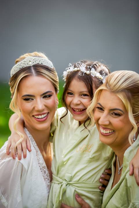 casar-casamento-wedding-cerimonia-make-noiva-noivo-araguari-vestido-maquiagem-buque-madrinha-daniel-custodio-uberlandia-festa-cerimonial-amor-aliança-video-dj-buffet-damas-love-fotografias-fotografo-minas-gerais-carro-pista-banda-cabelo-igreja-padre-reels'