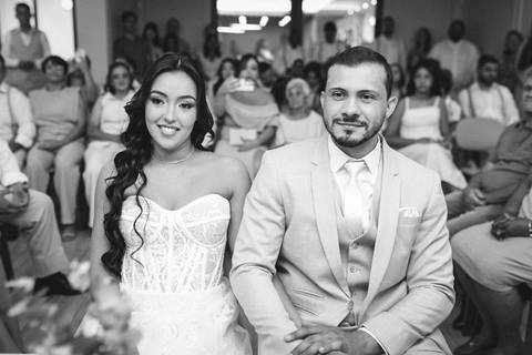 civil-casamento-cartorio-noiva-noivo-vestido-buque-terno-aliança-madrinha-padrinho-terno-foto-fotografo-fotografias-casar-filmar-make-maquiagem-video-uberlandia-minas-araguari-amor-love-cerimonia-chacara-por-do-sol-festa-banda-mae-pai-chacara-brasil-paz'