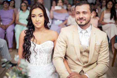 civil-casamento-cartorio-noiva-noivo-vestido-buque-terno-aliança-madrinha-padrinho-terno-foto-fotografo-fotografias-casar-filmar-make-maquiagem-video-uberlandia-minas-araguari-amor-love-cerimonia-chacara-por-do-sol-festa-banda-mae-pai-chacara-brasil-paz'