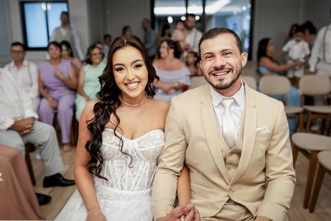 civil-casamento-cartorio-noiva-noivo-vestido-buque-terno-aliança-madrinha-padrinho-terno-foto-fotografo-fotografias-casar-filmar-make-maquiagem-video-uberlandia-minas-araguari-amor-love-cerimonia-chacara-por-do-sol-festa-banda-mae-pai-chacara-brasil-paz'