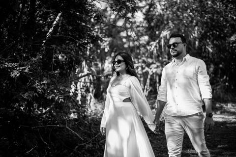 casar-casamento-wedding-cerimonia-make-noiva-noivo-araguari-vestido-maquiagem-buque-madrinha-daniel-custodio-uberlandia-festa-cerimonial-amor-aliança-video-dj-buffet-damas-love-fotografias-fotografo-minas-gerais-carro-pista-banda-cabelo-igreja-padre-reels'