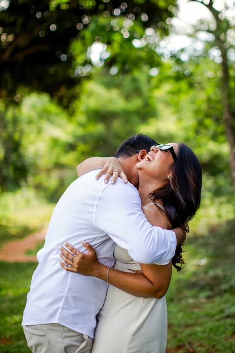 casar-casamento-wedding-cerimonia-make-noiva-noivo-araguari-vestido-maquiagem-buque-madrinha-daniel-custodio-uberlandia-festa-cerimonial-amor-aliança-video-dj-buffet-damas-love-fotografias-fotografo-minas-gerais-carro-pista-banda-cabelo-igreja-padre-reels'