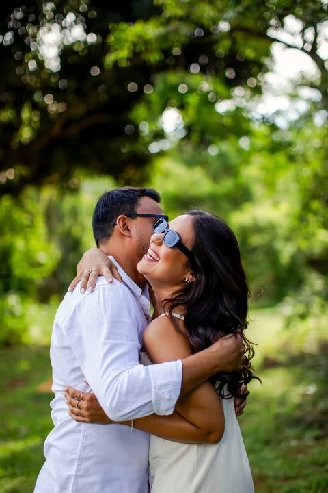 casar-casamento-wedding-cerimonia-make-noiva-noivo-araguari-vestido-maquiagem-buque-madrinha-daniel-custodio-uberlandia-festa-cerimonial-amor-aliança-video-dj-buffet-damas-love-fotografias-fotografo-minas-gerais-carro-pista-banda-cabelo-igreja-padre-reels'