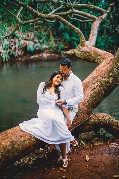 casar-casamento-wedding-cerimonia-make-noiva-noivo-araguari-vestido-maquiagem-buque-madrinha-daniel-custodio-uberlandia-festa-cerimonial-amor-aliança-video-dj-buffet-damas-love-fotografias-fotografo-minas-gerais-carro-pista-banda-cabelo-igreja-padre-reels'