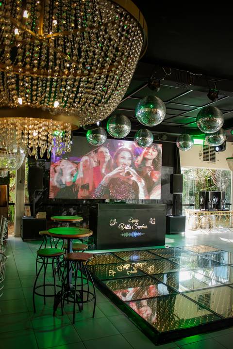 casar-casamento-wedding-cerimonia-make-noiva-noivo-araguari-vestido-maquiagem-buque-madrinha-daniel-custodio-uberlandia-festa-cerimonial-amor-aliança-video-dj-buffet-damas-love-fotografias-fotografo-minas-gerais-carro-pista-banda-cabelo-igreja-padre-reels'