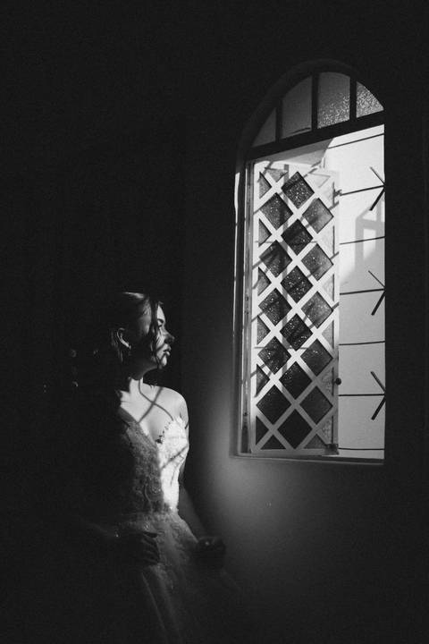 casar-casamento-wedding-cerimonia-make-noiva-noivo-araguari-vestido-maquiagem-buque-madrinha-daniel-custodio-uberlandia-festa-cerimonial-amor-aliança-video-dj-buffet-damas-love-fotografias-fotografo-minas-gerais-carro-pista-banda-cabelo-igreja-padre-reels'