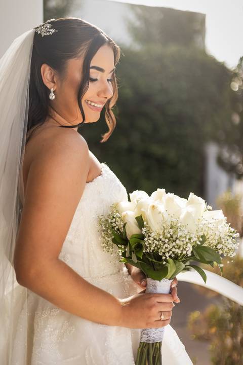 casar-casamento-wedding-cerimonia-make-noiva-noivo-araguari-vestido-maquiagem-buque-madrinha-daniel-custodio-uberlandia-festa-cerimonial-amor-aliança-video-dj-buffet-damas-love-fotografias-fotografo-minas-gerais-carro-pista-banda-cabelo-igreja-padre-reels'