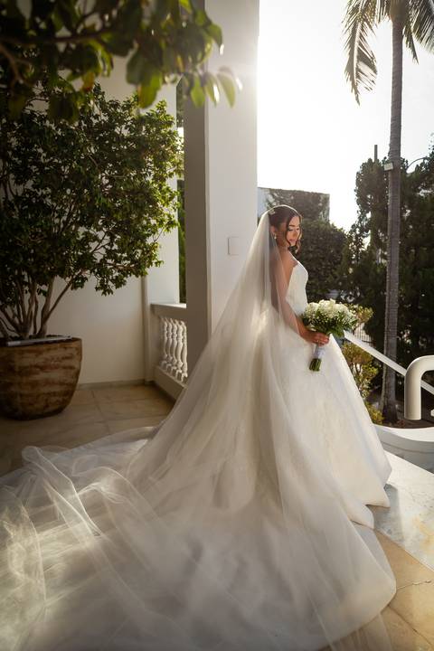 casar-casamento-wedding-cerimonia-make-noiva-noivo-araguari-vestido-maquiagem-buque-madrinha-daniel-custodio-uberlandia-festa-cerimonial-amor-aliança-video-dj-buffet-damas-love-fotografias-fotografo-minas-gerais-carro-pista-banda-cabelo-igreja-padre-reels'