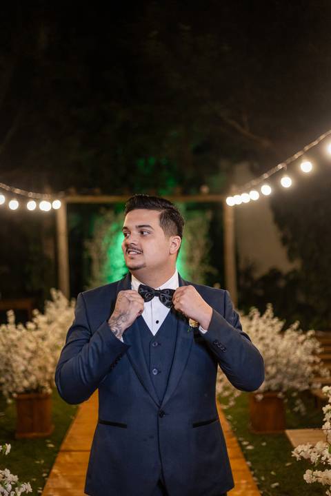 casar-casamento-wedding-cerimonia-make-noiva-noivo-araguari-vestido-maquiagem-buque-madrinha-daniel-custodio-uberlandia-festa-cerimonial-amor-aliança-video-dj-buffet-damas-love-fotografias-fotografo-minas-gerais-carro-pista-banda-cabelo-igreja-padre-reels'