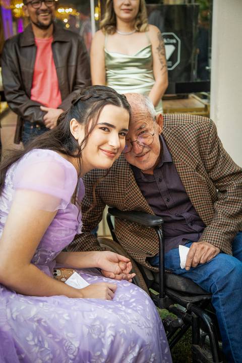 casar-casamento-wedding-cerimonia-make-noiva-noivo-araguari-vestido-maquiagem-buque-madrinha-daniel-custodio-uberlandia-festa-cerimonial-amor-aliança-video-dj-buffet-damas-love-fotografias-fotografo-minas-gerais-carro-pista-banda-cabelo-igreja-padre-reels'