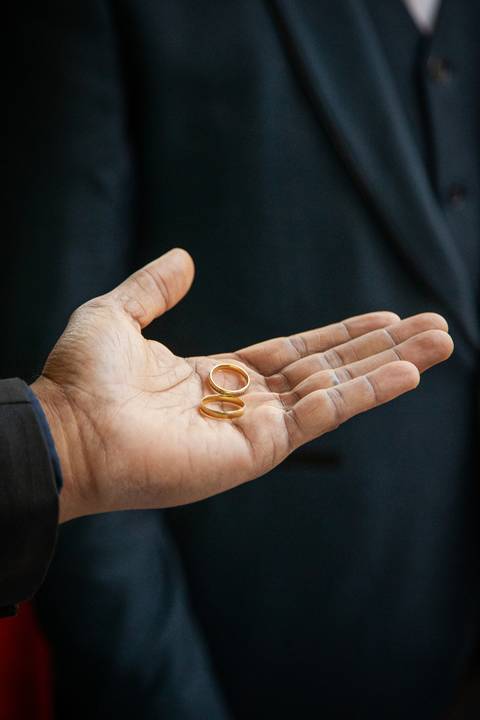 casar-casamento-wedding-cerimonia-make-noiva-noivo-araguari-vestido-maquiagem-buque-madrinha-daniel-custodio-uberlandia-festa-cerimonial-amor-aliança-video-dj-buffet-damas-love-fotografias-fotografo-minas-gerais-carro-pista-banda-cabelo-igreja-padre-reels'