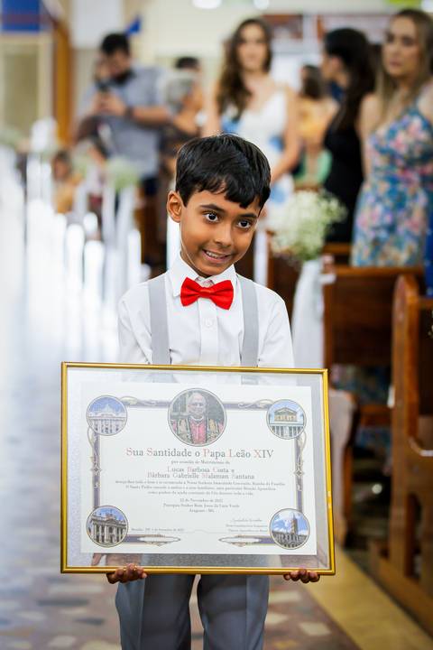 casar-casamento-wedding-cerimonia-make-noiva-noivo-araguari-vestido-maquiagem-buque-madrinha-daniel-custodio-uberlandia-festa-cerimonial-amor-aliança-video-dj-buffet-damas-love-fotografias-fotografo-minas-gerais-carro-pista-banda-cabelo-igreja-padre-reels'