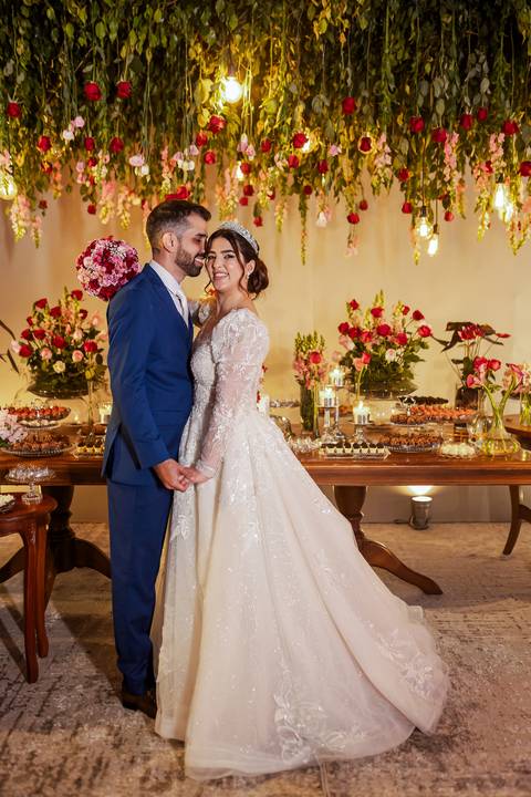 casar-casamento-wedding-cerimonia-make-noiva-noivo-araguari-vestido-maquiagem-buque-madrinha-daniel-custodio-uberlandia-festa-cerimonial-amor-aliança-video-dj-buffet-damas-love-fotografias-fotografo-minas-gerais-carro-pista-banda-cabelo-igreja-padre-reels'