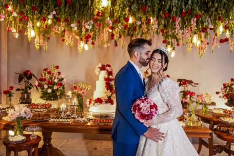 casar-casamento-wedding-cerimonia-make-noiva-noivo-araguari-vestido-maquiagem-buque-madrinha-daniel-custodio-uberlandia-festa-cerimonial-amor-aliança-video-dj-buffet-damas-love-fotografias-fotografo-minas-gerais-carro-pista-banda-cabelo-igreja-padre-reels'