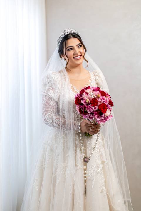 casar-casamento-wedding-cerimonia-make-noiva-noivo-araguari-vestido-maquiagem-buque-madrinha-daniel-custodio-uberlandia-festa-cerimonial-amor-aliança-video-dj-buffet-damas-love-fotografias-fotografo-minas-gerais-carro-pista-banda-cabelo-igreja-padre-reels'