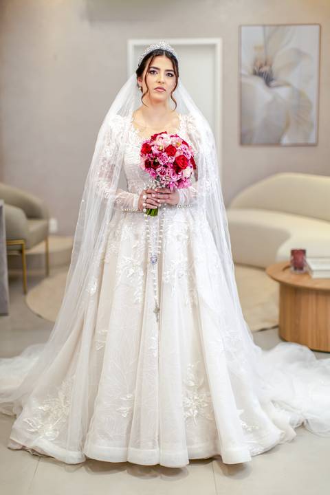 casar-casamento-wedding-cerimonia-make-noiva-noivo-araguari-vestido-maquiagem-buque-madrinha-daniel-custodio-uberlandia-festa-cerimonial-amor-aliança-video-dj-buffet-damas-love-fotografias-fotografo-minas-gerais-carro-pista-banda-cabelo-igreja-padre-reels'