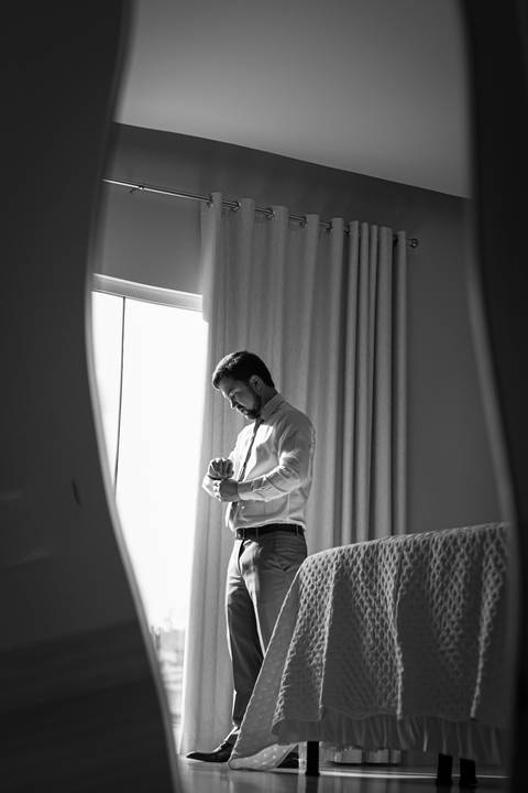 casar-casamento-wedding-cerimonia-make-noiva-noivo-araguari-vestido-maquiagem-buque-madrinha-daniel-custodio-uberlandia-festa-cerimonial-amor-aliança-video-dj-buffet-damas-love-fotografias-fotografo-minas-gerais-carro-pista-banda-cabelo-igreja-padre-reels'