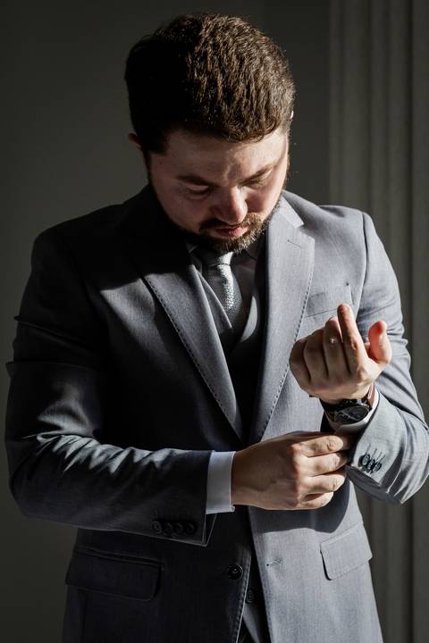 casar-casamento-wedding-cerimonia-make-noiva-noivo-araguari-vestido-maquiagem-buque-madrinha-daniel-custodio-uberlandia-festa-cerimonial-amor-aliança-video-dj-buffet-damas-love-fotografias-fotografo-minas-gerais-carro-pista-banda-cabelo-igreja-padre-reels'