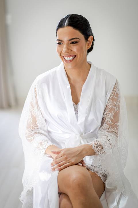 casar-casamento-wedding-cerimonia-make-noiva-noivo-araguari-vestido-maquiagem-buque-madrinha-daniel-custodio-uberlandia-festa-cerimonial-amor-aliança-video-dj-buffet-damas-love-fotografias-fotografo-minas-gerais-carro-pista-banda-cabelo-igreja-padre-reels'