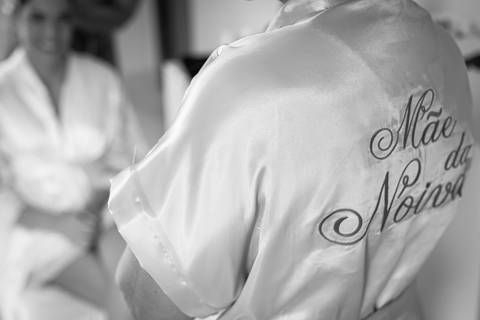 casar-casamento-wedding-cerimonia-make-noiva-noivo-araguari-vestido-maquiagem-buque-madrinha-daniel-custodio-uberlandia-festa-cerimonial-amor-aliança-video-dj-buffet-damas-love-fotografias-fotografo-minas-gerais-carro-pista-banda-cabelo-igreja-padre-reels'