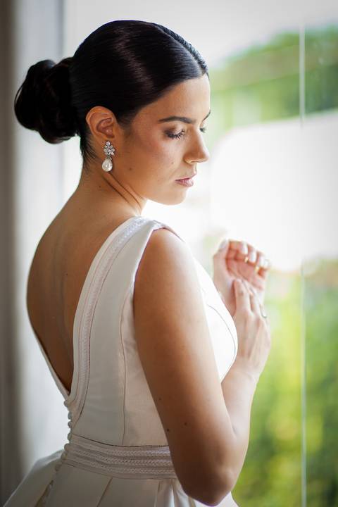 casar-casamento-wedding-cerimonia-make-noiva-noivo-araguari-vestido-maquiagem-buque-madrinha-daniel-custodio-uberlandia-festa-cerimonial-amor-aliança-video-dj-buffet-damas-love-fotografias-fotografo-minas-gerais-carro-pista-banda-cabelo-igreja-padre-reels'