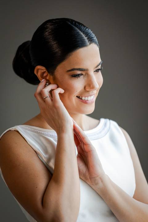 casar-casamento-wedding-cerimonia-make-noiva-noivo-araguari-vestido-maquiagem-buque-madrinha-daniel-custodio-uberlandia-festa-cerimonial-amor-aliança-video-dj-buffet-damas-love-fotografias-fotografo-minas-gerais-carro-pista-banda-cabelo-igreja-padre-reels'