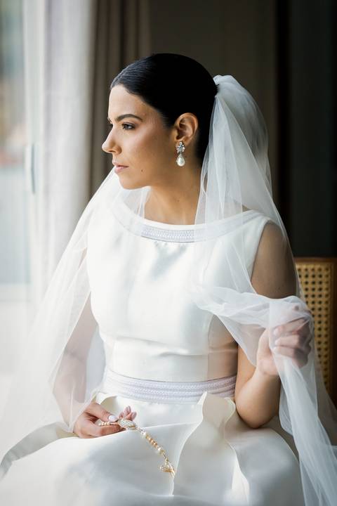 casar-casamento-wedding-cerimonia-make-noiva-noivo-araguari-vestido-maquiagem-buque-madrinha-daniel-custodio-uberlandia-festa-cerimonial-amor-aliança-video-dj-buffet-damas-love-fotografias-fotografo-minas-gerais-carro-pista-banda-cabelo-igreja-padre-reels'