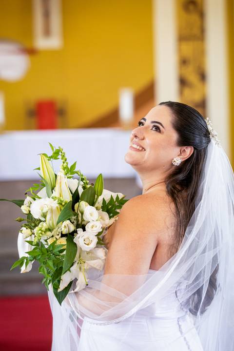 casar-casamento-wedding-cerimonia-make-noiva-noivo-araguari-vestido-maquiagem-buque-madrinha-daniel-custodio-uberlandia-festa-cerimonial-amor-aliança-video-dj-buffet-damas-love-fotografias-fotografo-minas-gerais-carro-pista-banda-cabelo-igreja-padre-reels'