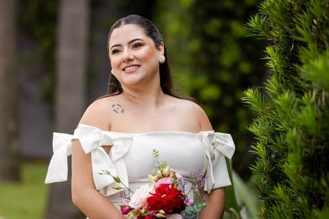 casar-casamento-wedding-cerimonia-make-noiva-noivo-araguari-vestido-maquiagem-buque-madrinha-daniel-custodio-uberlandia-festa-cerimonial-amor-aliança-video-dj-buffet-damas-love-fotografias-fotografo-minas-gerais-carro-pista-banda-cabelo-igreja-padre-reels'