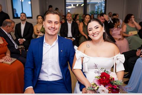 casar-casamento-wedding-cerimonia-make-noiva-noivo-araguari-vestido-maquiagem-buque-madrinha-daniel-custodio-uberlandia-festa-cerimonial-amor-aliança-video-dj-buffet-damas-love-fotografias-fotografo-minas-gerais-carro-pista-banda-cabelo-igreja-padre-reels'