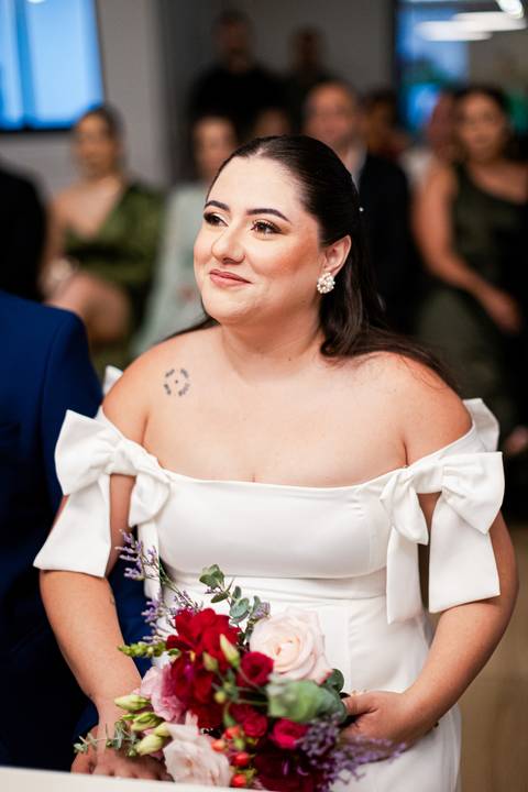 casar-casamento-wedding-cerimonia-make-noiva-noivo-araguari-vestido-maquiagem-buque-madrinha-daniel-custodio-uberlandia-festa-cerimonial-amor-aliança-video-dj-buffet-damas-love-fotografias-fotografo-minas-gerais-carro-pista-banda-cabelo-igreja-padre-reels'